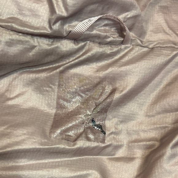 The North Face Women's Light Purple Puffer Jacket - Picture 9 of 17